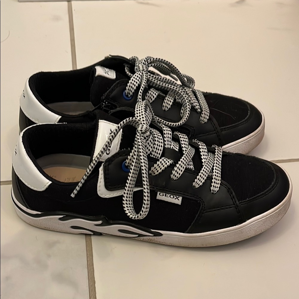 Geox alphabeet boys sneakers